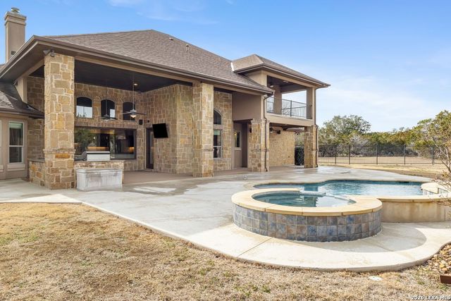 432 Redland Dr, Spring Branch, TX 78070