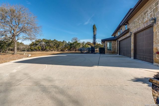 432 Redland Dr, Spring Branch, TX 78070