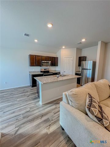 100 Taggart Trail, Jarrell, TX 76537