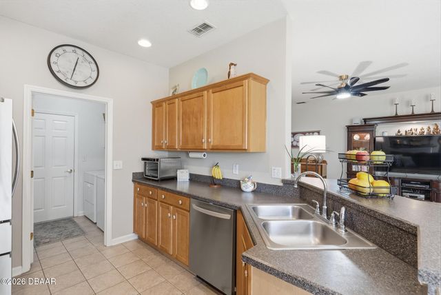 207 Coleton Lane, Deland, FL 32724