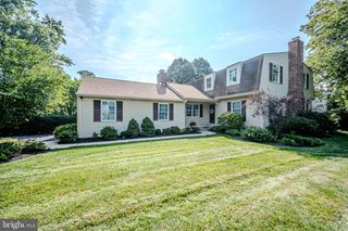 49 TENBY CHASE DR, Newark, DE 19711