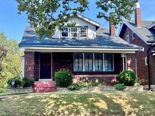3865 Bowen Street, St Louis, MO 63116