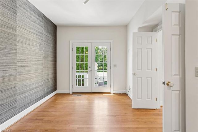 212 Par DR, Williamsburg, VA 23188