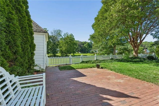 212 Par DR, Williamsburg, VA 23188