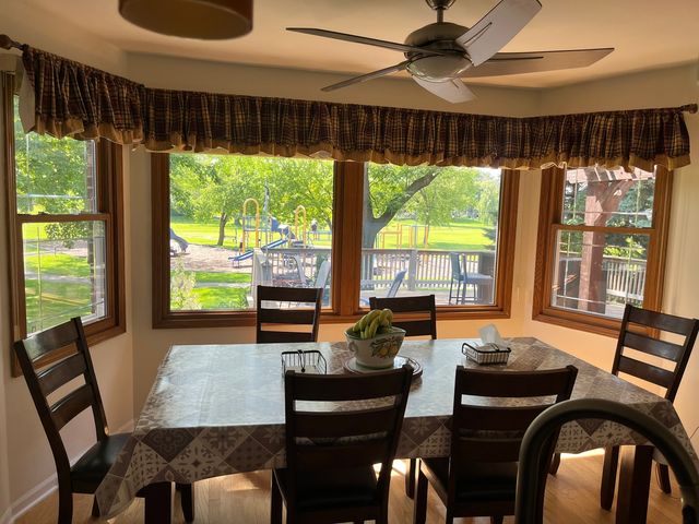 1212 N Honey Hill Road, Addison, IL 60101