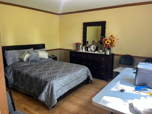 1212 N Honey Hill Road, Addison, IL 60101