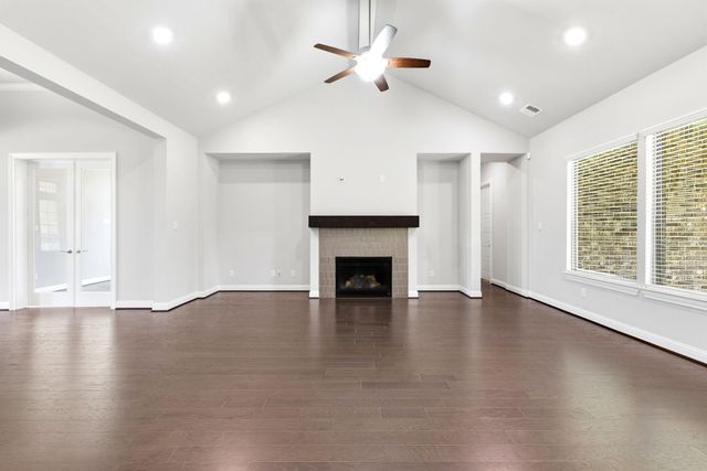 2021 Green Terrace Lane, Pinehurst, TX 77362