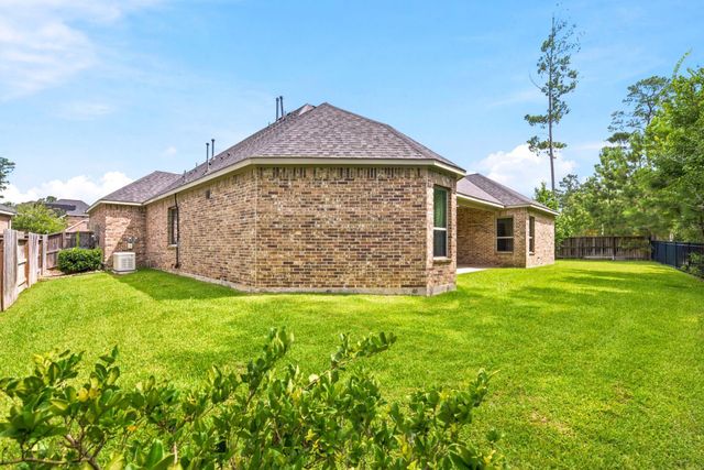 2021 Green Terrace Lane, Pinehurst, TX 77362