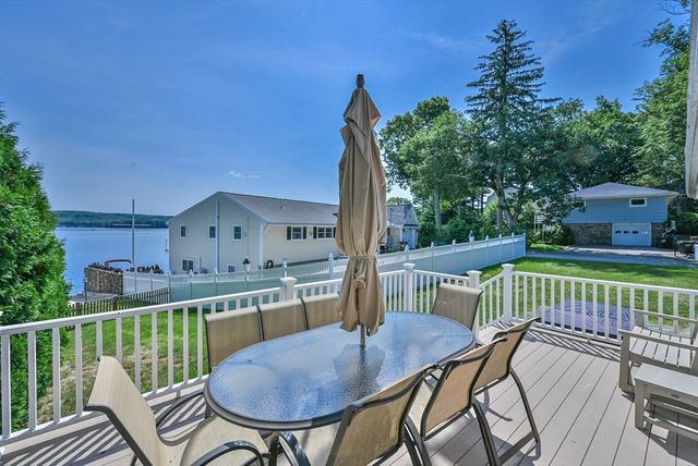 261 Thompson Road, Webster, MA 01570