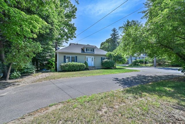 261 Thompson Road, Webster, MA 01570