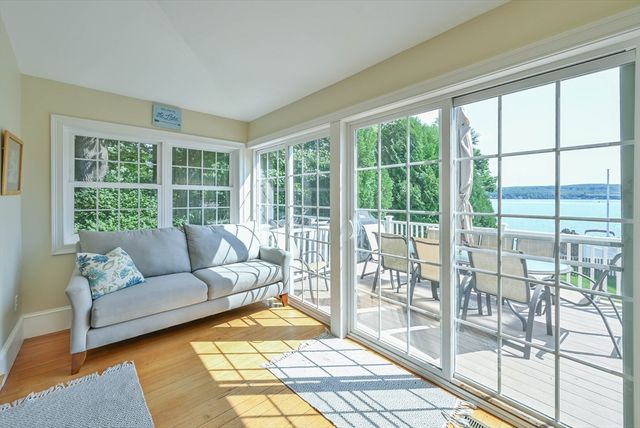 261 Thompson Road, Webster, MA 01570