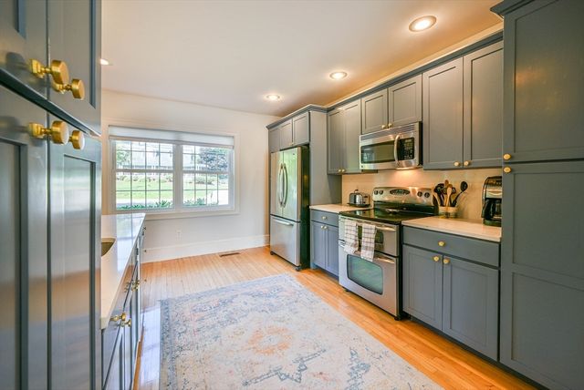 261 Thompson Road, Webster, MA 01570