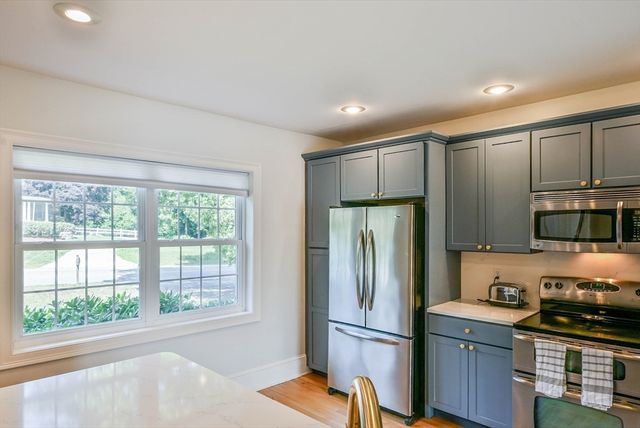 261 Thompson Road, Webster, MA 01570