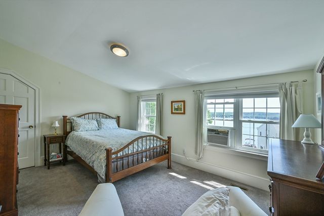 261 Thompson Road, Webster, MA 01570