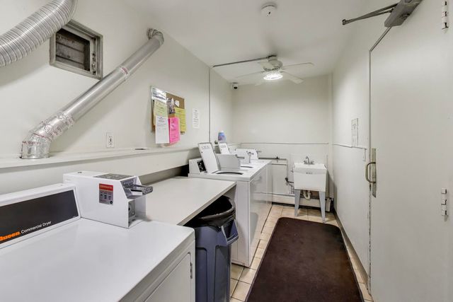 7449 Washington Street 206, Forest Park, IL 60130