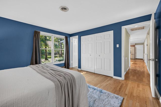 10820 GAMBRILL PARK RD, Frederick, MD 21702