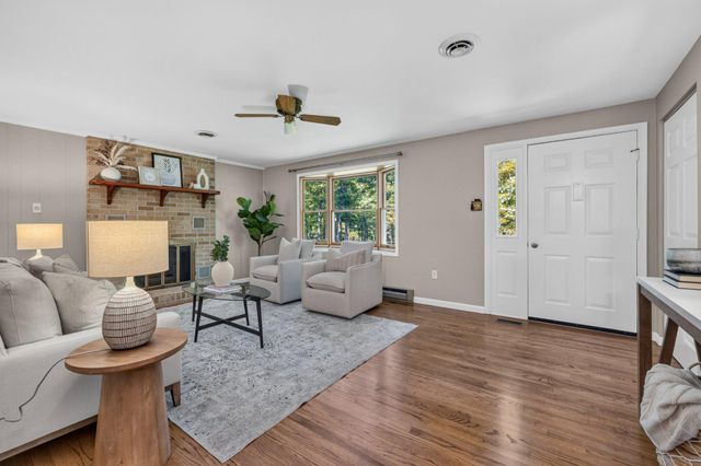 10820 GAMBRILL PARK RD, Frederick, MD 21702