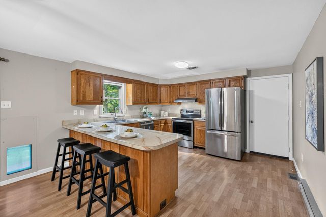 10820 GAMBRILL PARK RD, Frederick, MD 21702