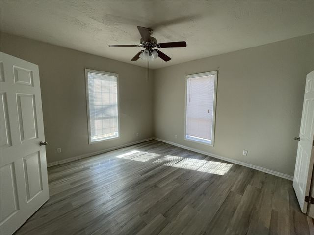 1414 W Sears Street, Denison, TX 75020