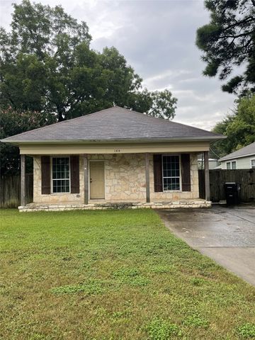 1414 W Sears Street, Denison, TX 75020