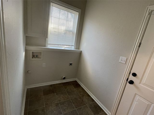 1414 W Sears Street, Denison, TX 75020