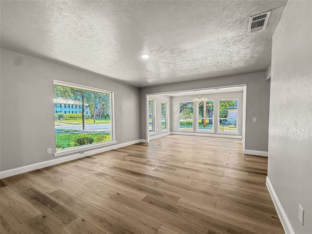1901 Park Street, Greenville, TX 75401