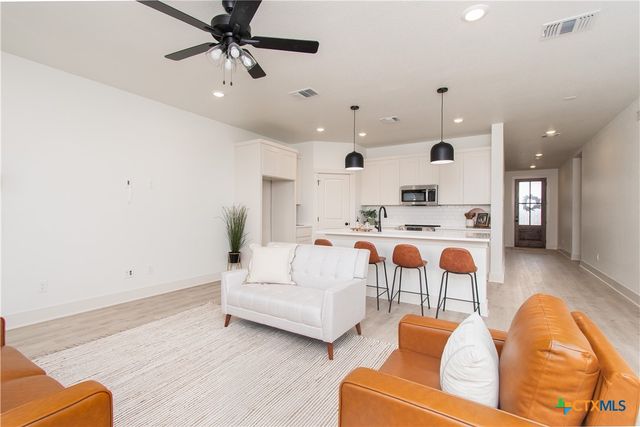 8618 Glade Drive, Temple, TX 76502