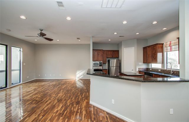 1609 Welch Street B, Houston, TX 77006