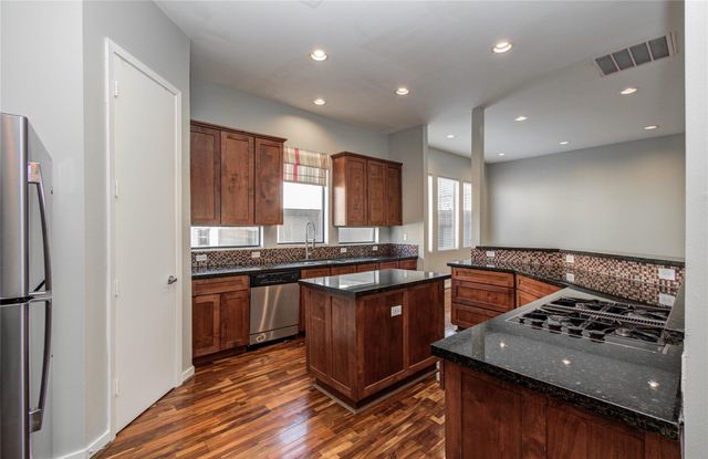 1609 Welch Street B, Houston, TX 77006