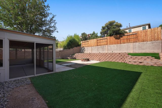 10939 Argonite Drive NW, Albuquerque, NM 87114