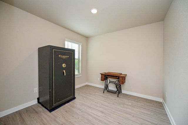 1188 Filly Creek Drive, Alvin, TX 77511