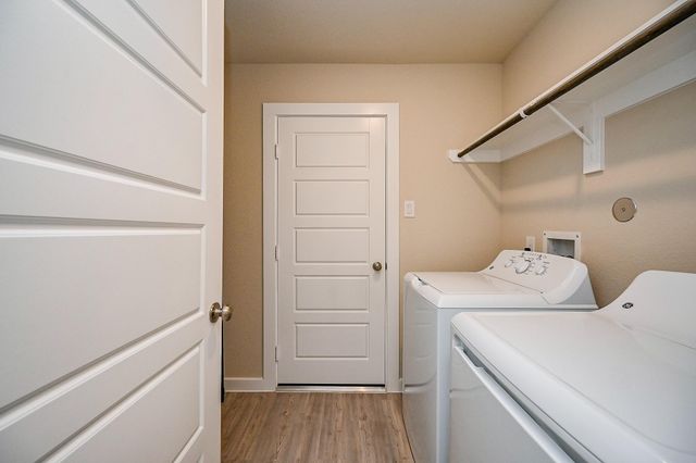 1188 Filly Creek Drive, Alvin, TX 77511