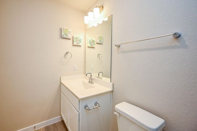 1188 Filly Creek Drive, Alvin, TX 77511