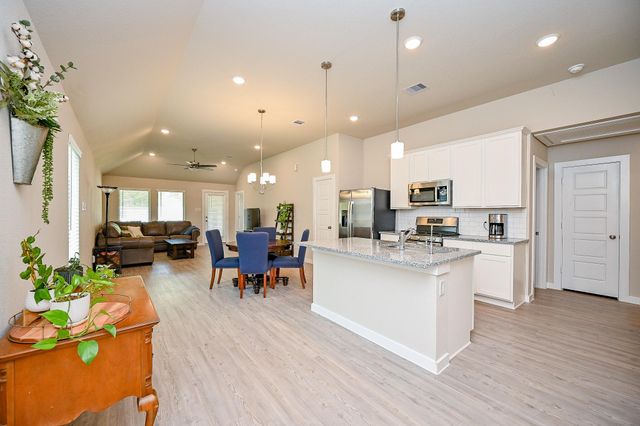 1188 Filly Creek Drive, Alvin, TX 77511