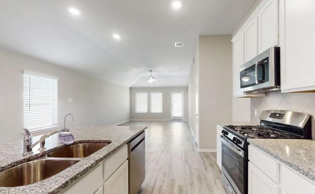1188 Filly Creek Drive, Alvin, TX 77511