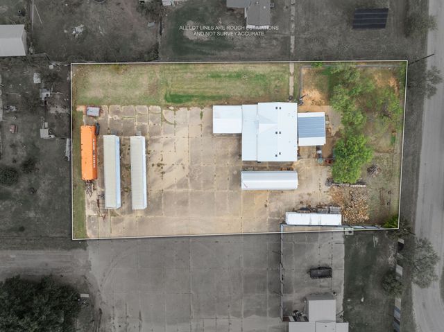 104 Runway Lane, Aurora, TX 76078