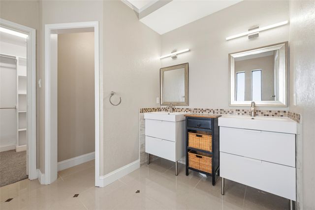 4925 Longwood Court, Irving, TX 75038