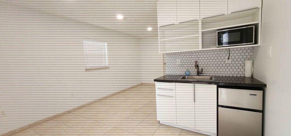 4648 SW 24th Avenue Studio, Dania Beach, FL 33312