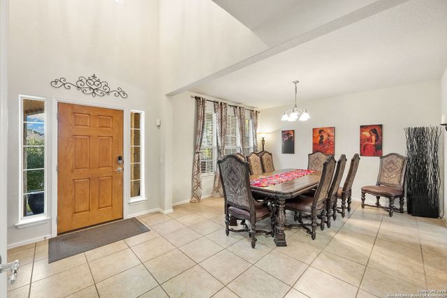 8206 Setting Moon, San Antonio, TX 78255