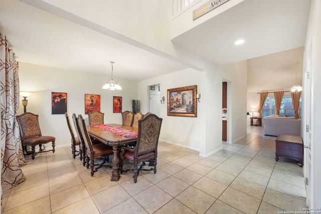 8206 Setting Moon, San Antonio, TX 78255