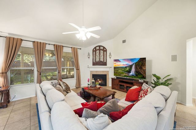 8206 Setting Moon, San Antonio, TX 78255