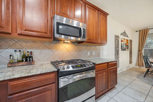 8206 Setting Moon, San Antonio, TX 78255