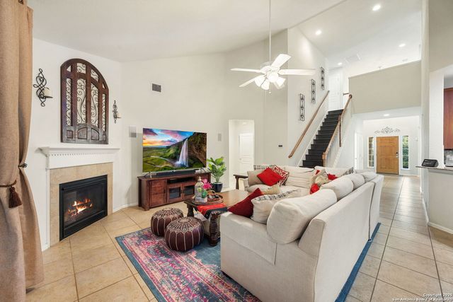 8206 Setting Moon, San Antonio, TX 78255