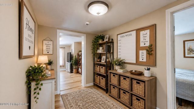 4618 E Overbrook Dr, Louisville, KY 40216