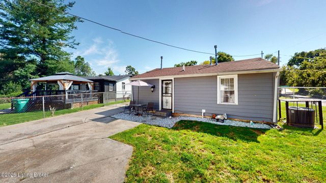 4618 E Overbrook Dr, Louisville, KY 40216