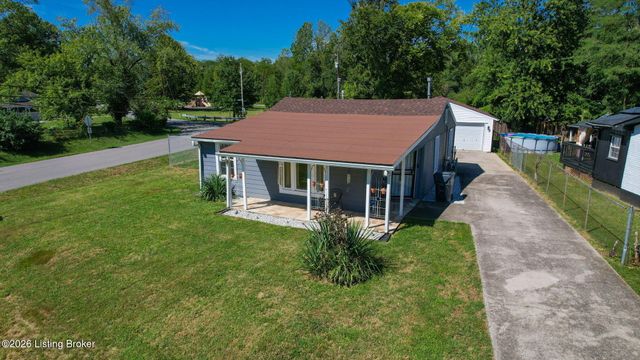 4618 E Overbrook Dr, Louisville, KY 40216