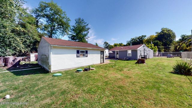 4618 E Overbrook Dr, Louisville, KY 40216