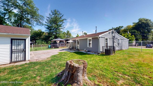 4618 E Overbrook Dr, Louisville, KY 40216
