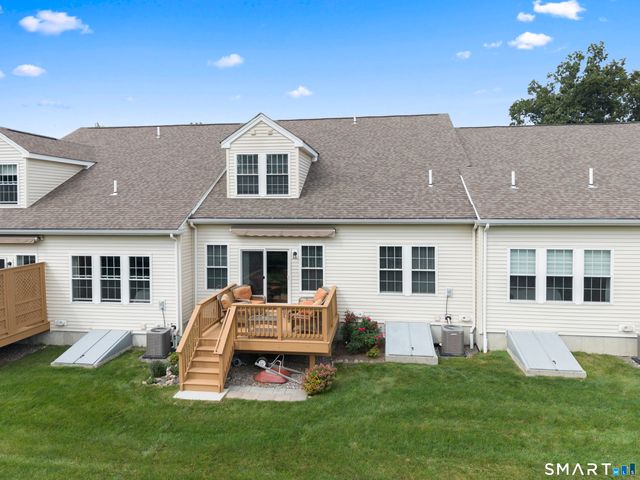 733 Championship Drive 733, Oxford, CT 06478