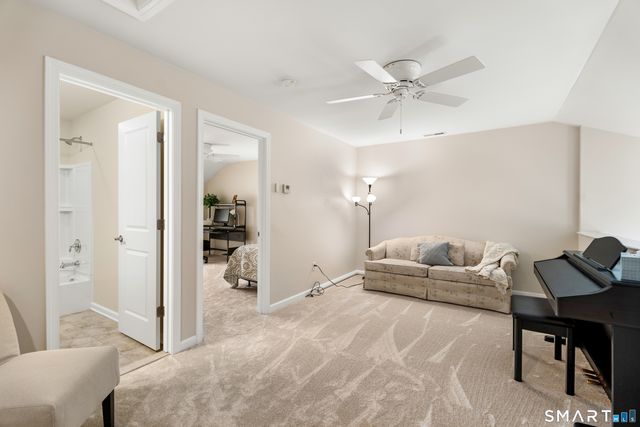733 Championship Drive 733, Oxford, CT 06478